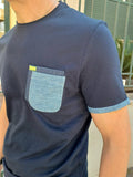T-SHIRT CON TASCHINO IN LINO E JEANS MARKUP