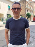 T-SHIRT CON DETTAGLI A CONTRASTO MARKUP