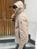 PARKA LUNGHEZZA MEDIA CON CAPPUCCIO MARKUP