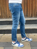 JEANS DENIM CHIARO CON LAVAGGIO SFUMATO TELAMIRA
