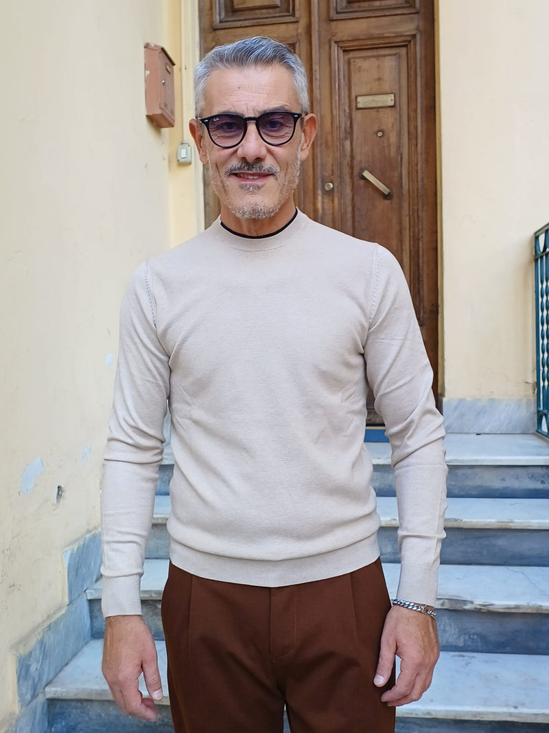 MAGLIA GIROCOLLO CON TOPPE AI GOMITI E RIFINITURE COLORATE MARKUP